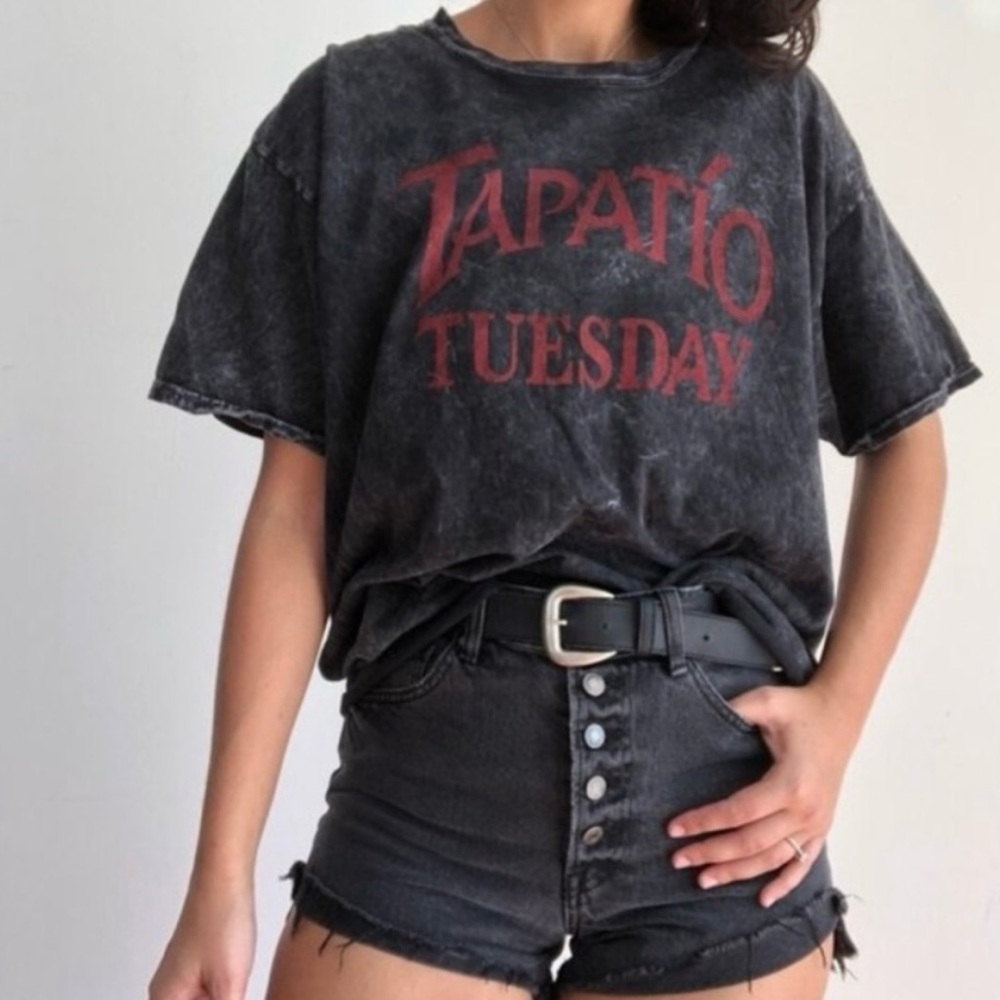 TAPATIO TUESDAY BURNOUT GRAY CROPPED SHIRT! Gently worn but great condition.
